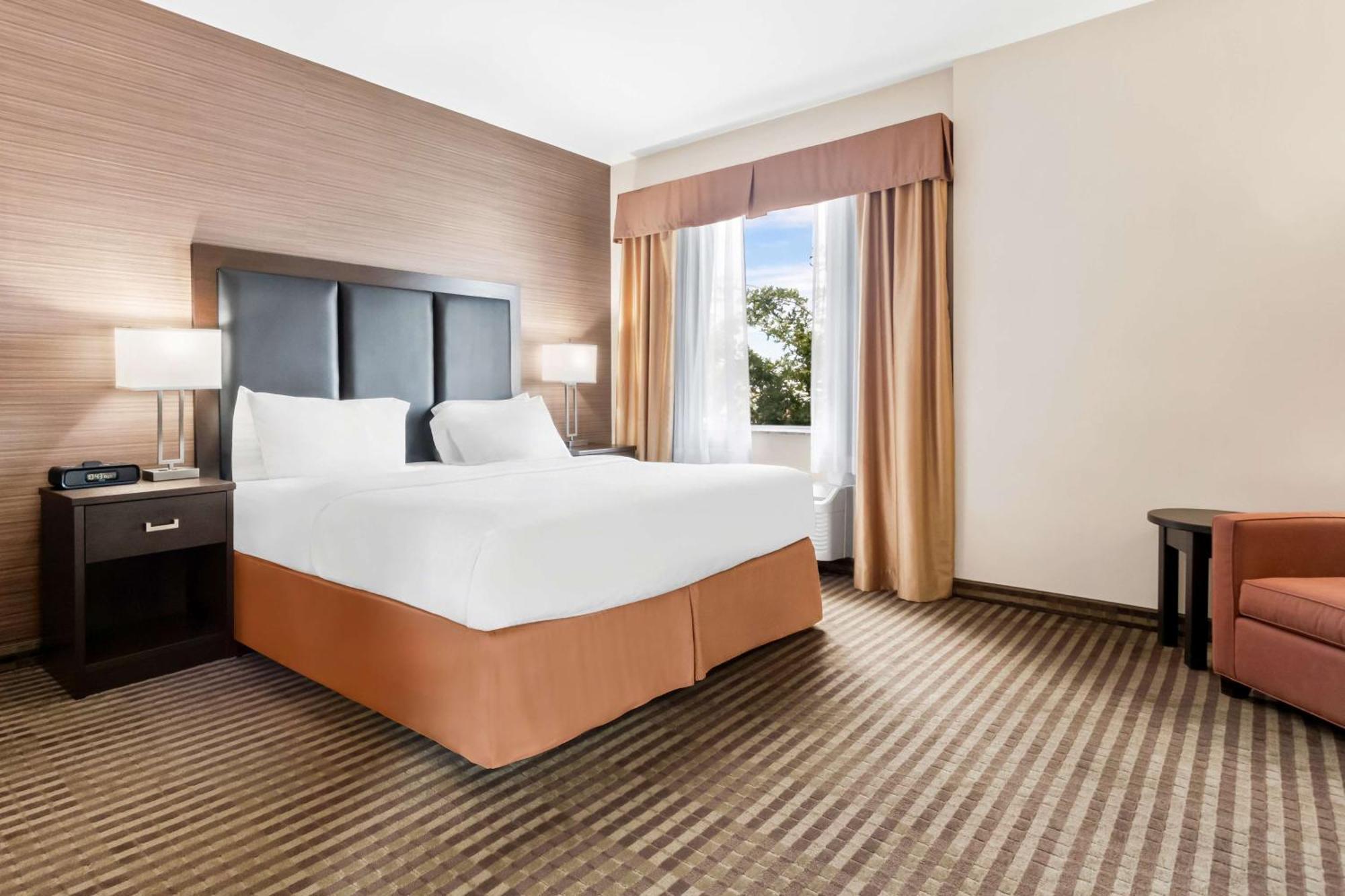 Best Western Plus Fergus Hotel Esterno foto